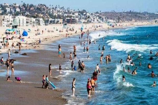 A început programul "Litoralul pentru toți". Care sunt stațiunile cu cele mai mici tarife?