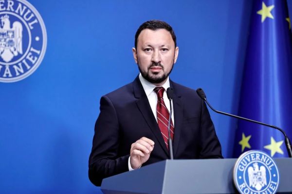 MINISTRUL FECHET TAIE IN CARNE VIE: 80% DIN DIRECTORII DE LA ROMSILVA VOR FI DEMIȘI. PRIME ȘI BONUSURI DE SUTE DE MILIOANE, FĂCUTE PUBLICE