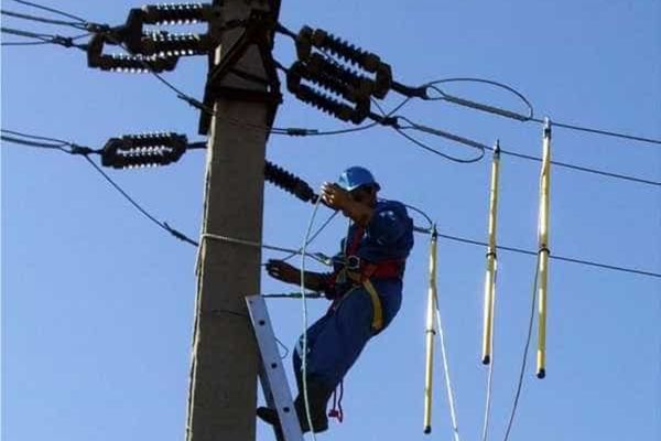 Centrala pe gaze de la Brazi a fost oprită fiindcă nu are apă. Asigură 10% din necesarul de energie al României