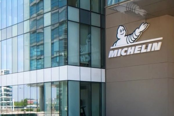 Mutare strategică:Michelin închide o fabrică în Anglia și angajează oameni în România