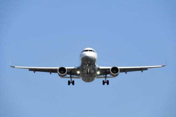 Emirates comandă 65 de Boeing 777X: investiție uriașă cu impact global