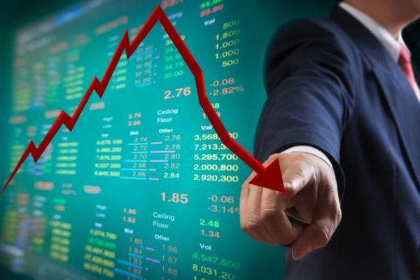 Recesiune tehnică 2026. De ce scade economia României și care sunt riscurile majore