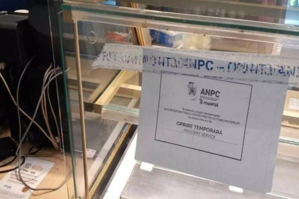 ANPC A ÎNCHIS 99% DINTRE RESTAURANTELE ȘI FAST FOOD-URILE DIN MALL BĂNEASA 