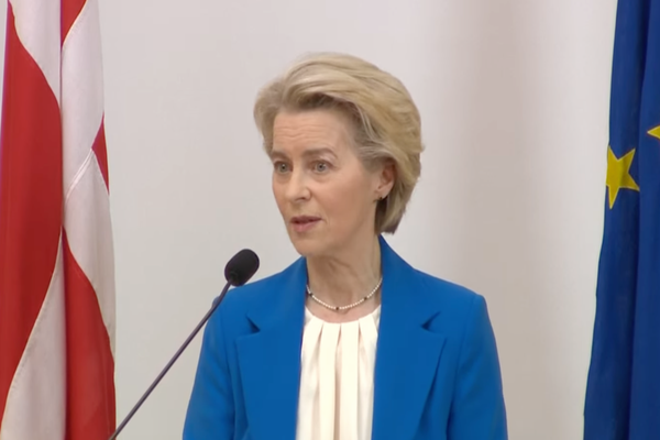 URSULA VON DER LEYEN: UE ESTE PREGĂTITĂ SĂ NEGOCIEZE CU SUA ÎN PRIVINȚA TAXELOR ȘI SĂ ÎȘI APERE INTERESELE