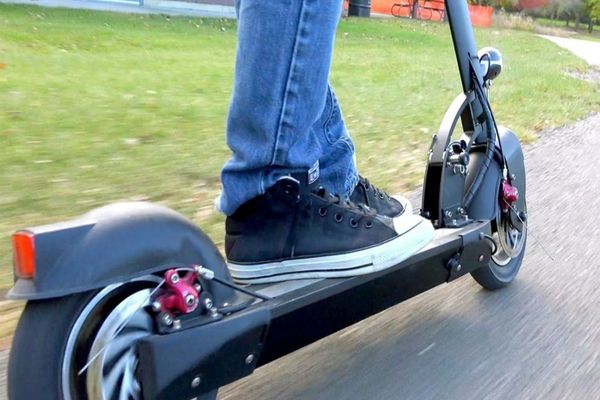 PRAGA VA INTERZICE TROTINETELE ELECTRICE ÎNCHIRIATE DIN IANUARIE 2026