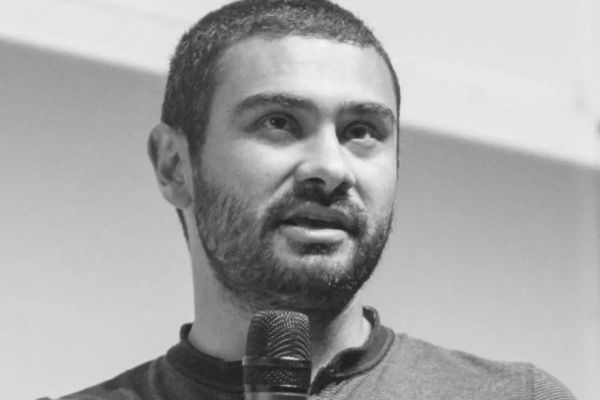 Ministrul care are venituri mai mari decât sumele încasate. Bugetarul Florin Manole, împrumuturi colosale către PSD