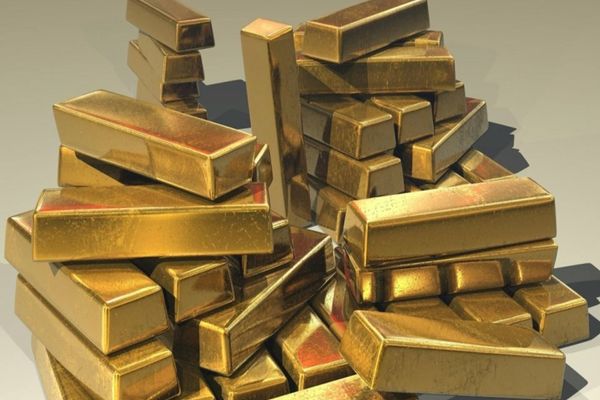 Aurul și argintul au atins cotații‑record, nemaivăzute în ultimele decenii. Cât a câștigat un român care a cumpărat aur în prima zi din 2025?