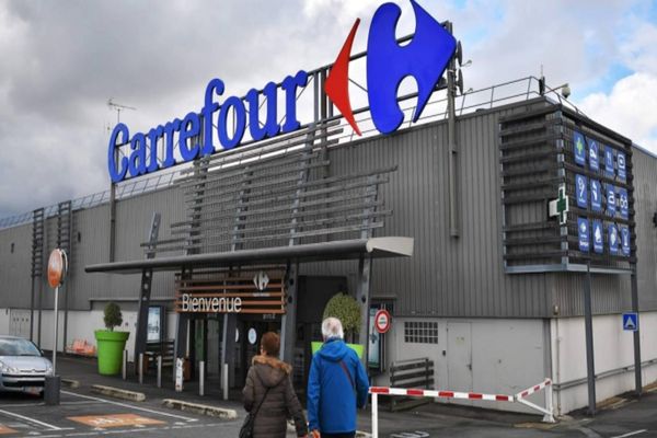 Frații Pavăl preiau și Carrefour România pentru 823 de milioane de euro