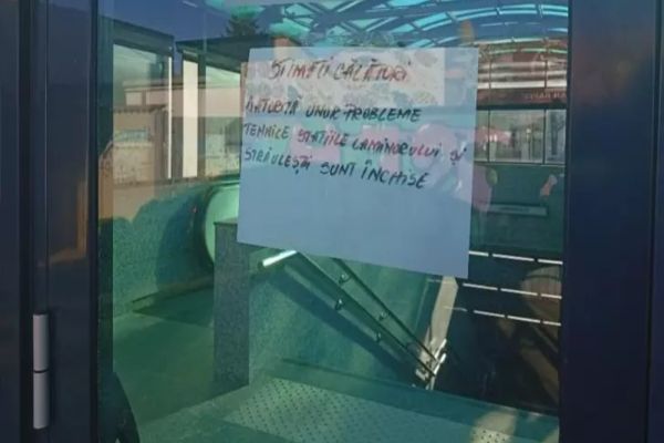 Probleme la metrou. Stațiile Laminorului și Străulești sunt închise din motive tehnice FOTO