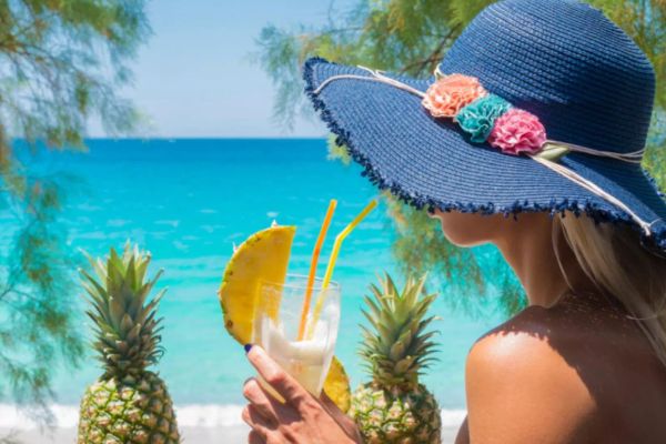 Vacanțele se scumpesc brusc: o destinație europeană adorată de români crește taxele cu 50%