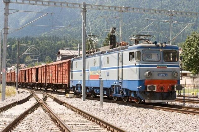 CFR Marfă cere intrarea în faliment. Activitatea ar putea fi preluată de Carpatica Feroviar
