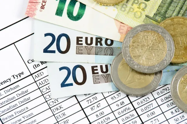 UE avertizează guvernele să nu exagereze cu sprijinul energetic: „Cheltuielile excesive pot duce la o nouă criză fiscală”