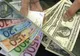 Leul s-a depreciat marți în raport cu euro și dolarul, conform cursului BNR