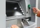 Atenție la operațiunile făcute la bancomate contactless. Cum vi se pot fura bani din cont fără să vă dați seama?