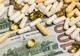 O cincime din cifra de afaceri a farmaciilor este dată de exportul paralel de medicamente