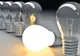 ANRE o dă la întors. Consumatorii casnici pot schimba contractele de energie electrică până pe 31 martie