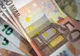Cel mai slab leu din istorie. Ce efecte în lanț atrage scumpirea monedei euro