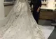 O carieră de succes în industria modei! Cum a ajuns o româncă croitoreasa Reginei Angliei