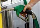 Prețul petrolului a sărit un nou prag. Ce îi așteaptă pe șoferii români în benzinării