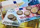 Euro, un nou RECORD ISTORIC. Pragul psihologic de 5 lei, tot mai aproape