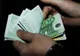 Creșterea euro s-a oprit, înainte de pragul psihologic de 5 lei