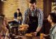 Paradoxul HoReCa în 2026: Restaurante pline, dar pe marginea prăpastiei. De ce riscă 25% dintre localuri falimentul?