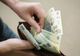 Salariul minim NU crește din 1 ianuarie, ci abia la vară. Ce vor sindicatele și patronatele - Calcule exclusive