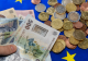 Curs valutar BNR, 12 mai. Euro continuă să scadă după recordul istoric atins săptămâna trecută